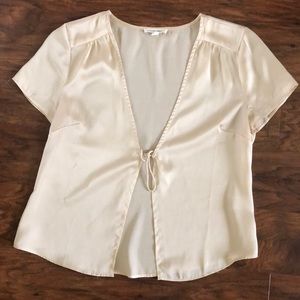 Silky tie front top